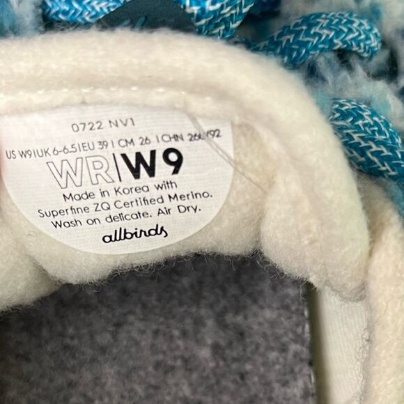 allbirds Women's Wool Runner Fluffs Merino Wool Sneaker Blue White Size 9 - Picture 9 of 9